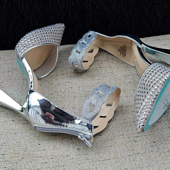 Betsey Johnson Women Heel Sandal JAD Silver RHINESTONE Bridal Shoe Size 8.5M - Picture 10 of 10